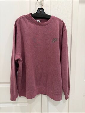 Nike Men’s Crewneck Sweatshirt in Dusty Rose